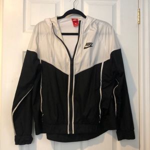 Nike wind breaker